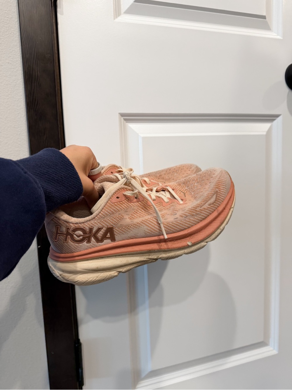 HOKA Women's Clifton 9 running shoes - Picture 2 of 5